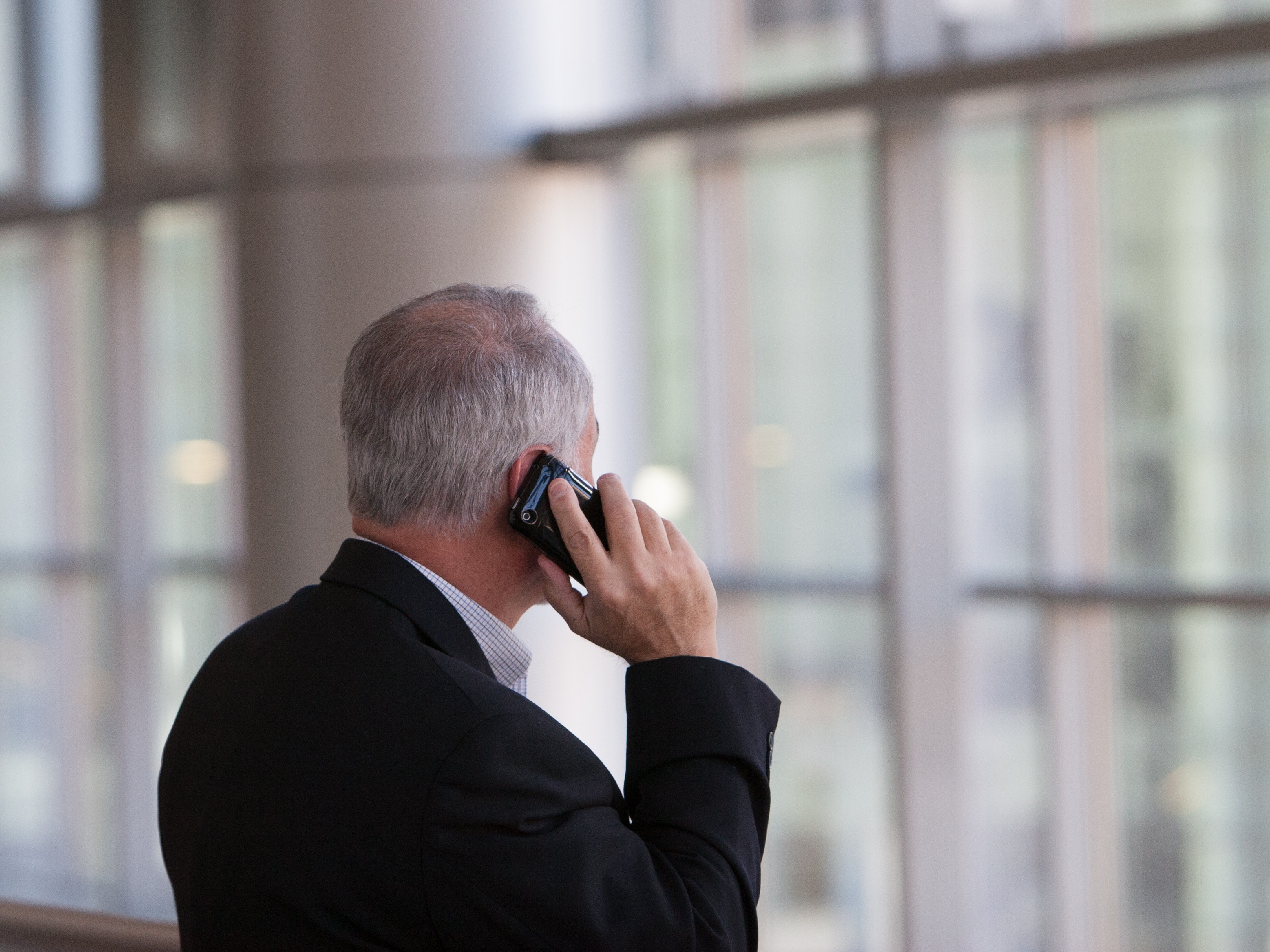 What To Do When You’re Backed Into A Corner (5 Strategic Keys to Capitalise on During Desperate Times)